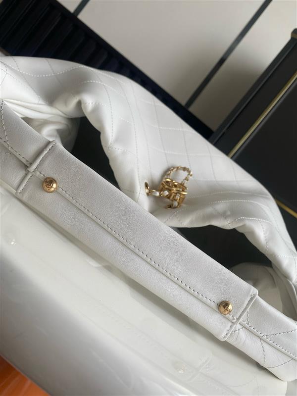 2026131204559275 900